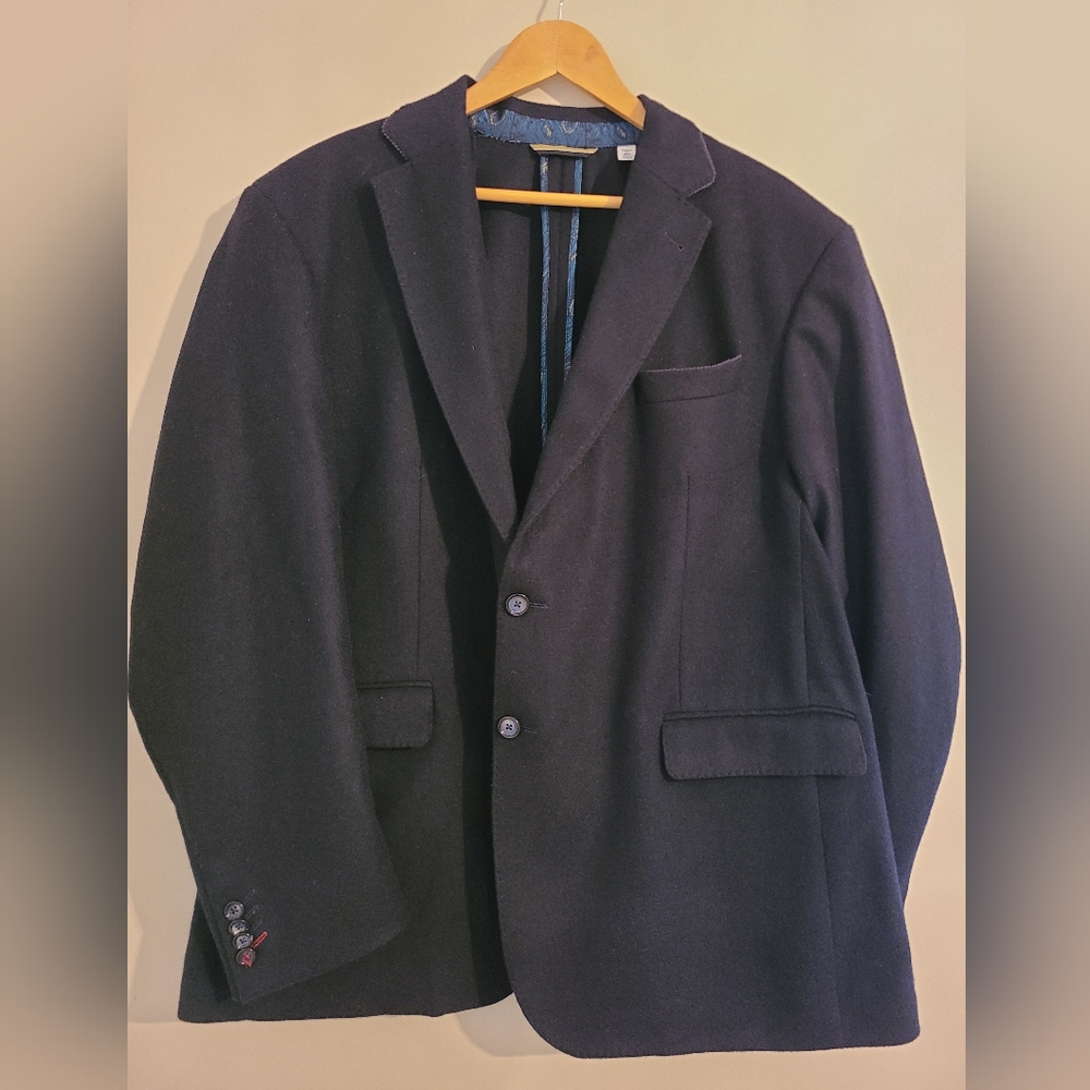 Robert Graham Suit jacket size 48
